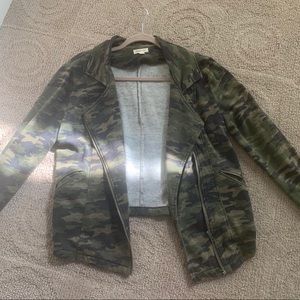 Urban Outfitters Silence & Noise Camo Sweatjacket